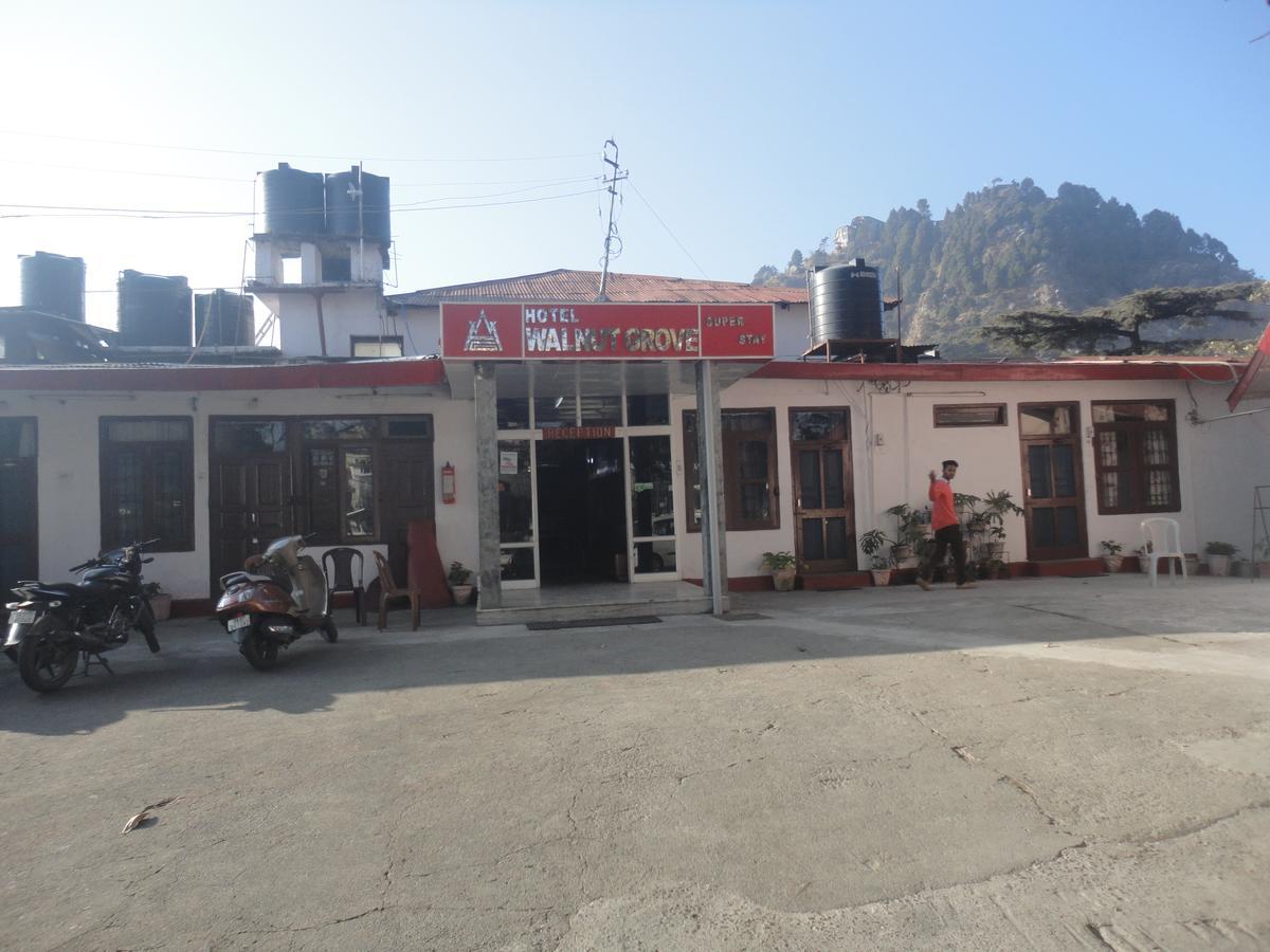 Hotel Walnut Grove Mussoorie Buitenkant foto