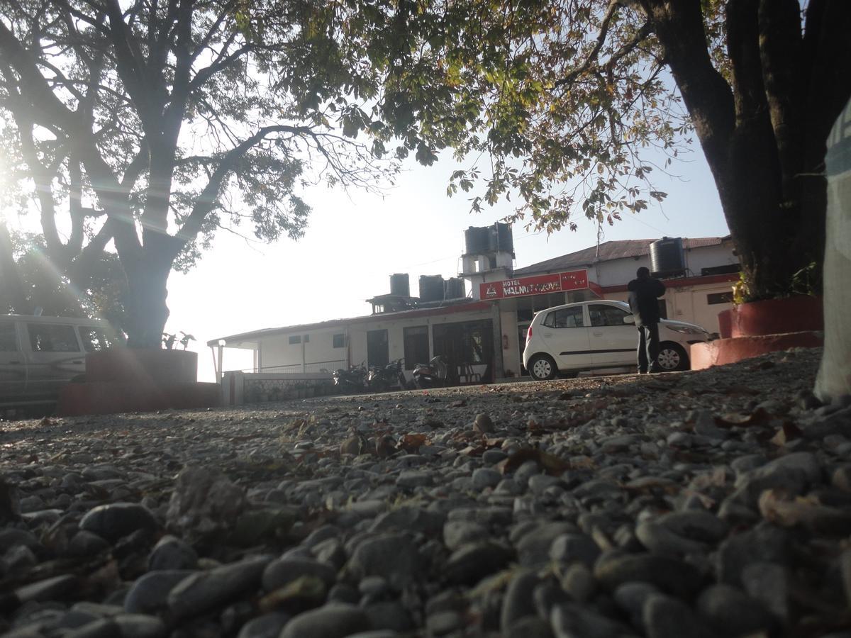 Hotel Walnut Grove Mussoorie Buitenkant foto